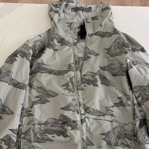 Janji Gray Patterned Jacket waterproof runners jacket, compact packable